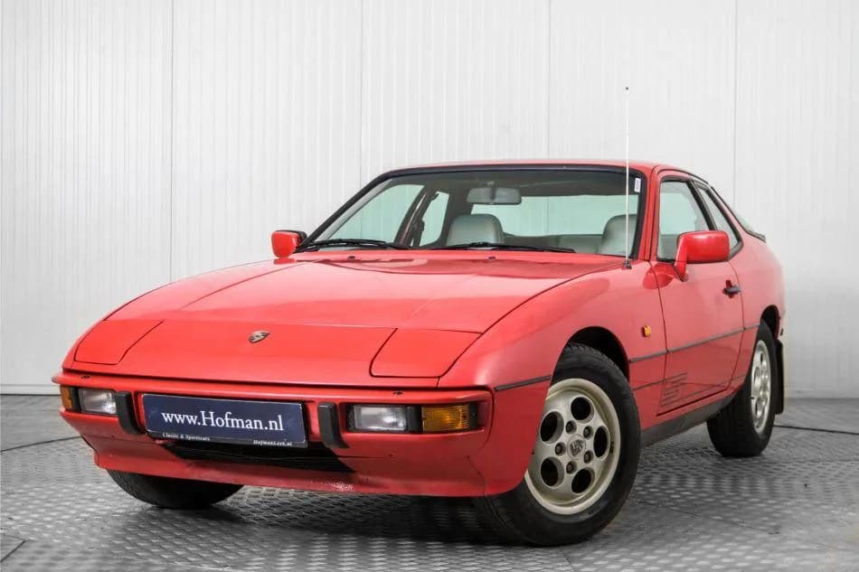 1987 Porsche 924 - Thumbnail 3