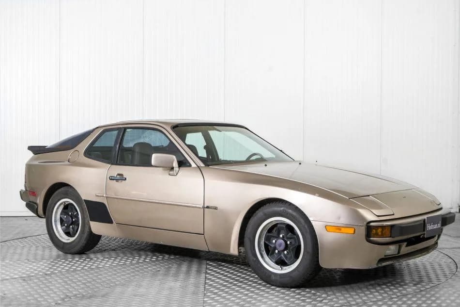 1983 Porsche 944 - Thumbnail 5