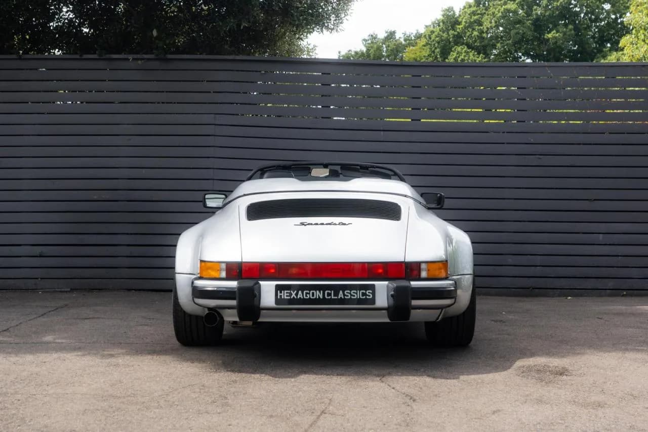 1989 Porsche 911 3.2 CARRERA SPEEDSTER - Thumbnail 4