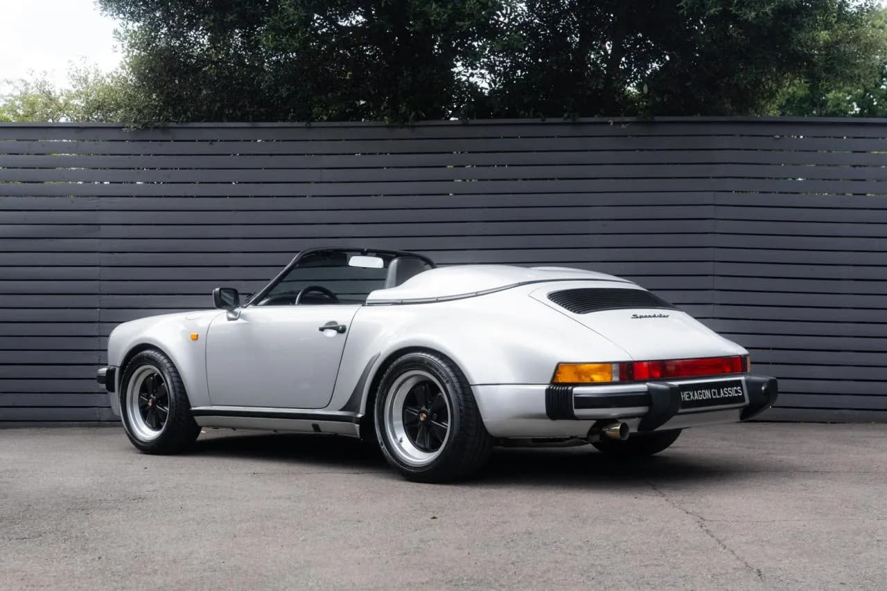 1989 Porsche 911 3.2 CARRERA SPEEDSTER - Thumbnail 2