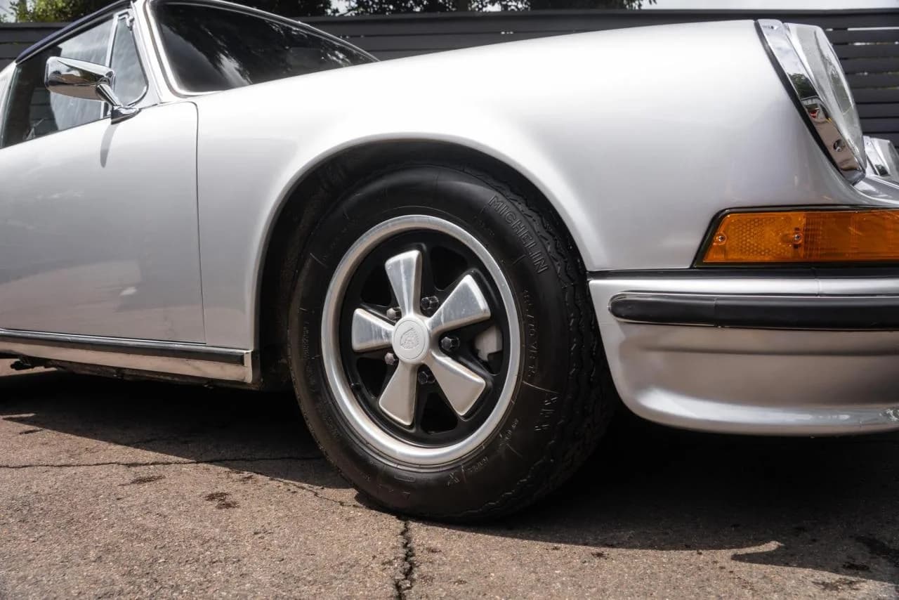 1973 Porsche 911 2.4S TARGA - Thumbnail 2