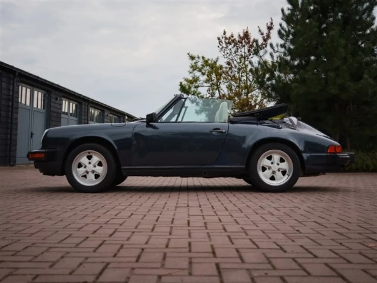 1987 Porsche 911 - Thumbnail 8