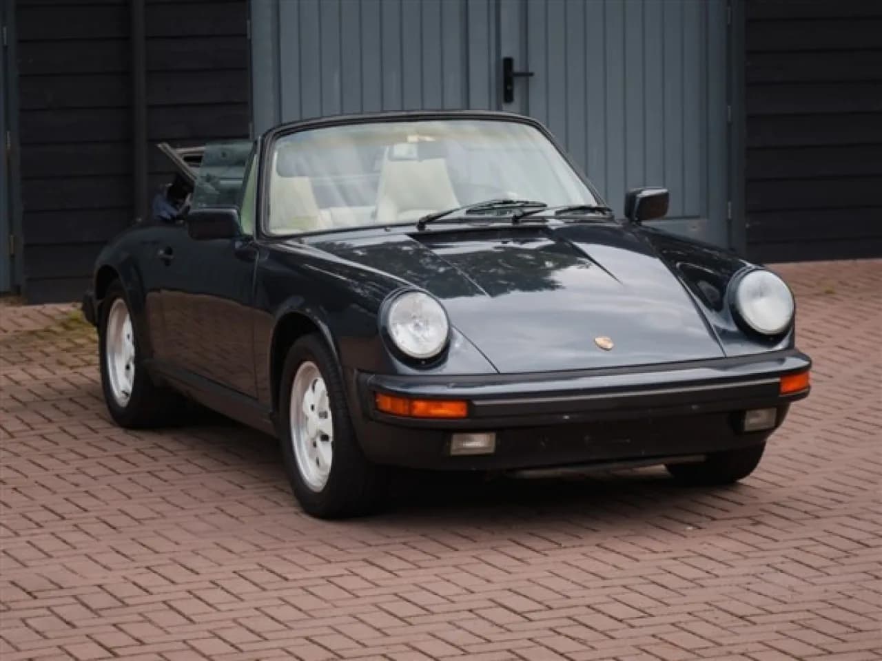 1987 Porsche 911 - Thumbnail 3