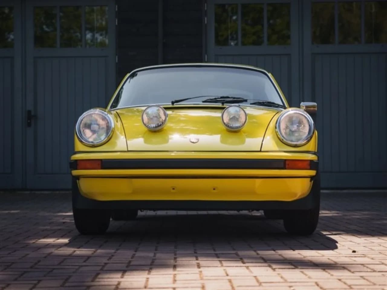 1977 Porsche 911 Coupe - Thumbnail 4