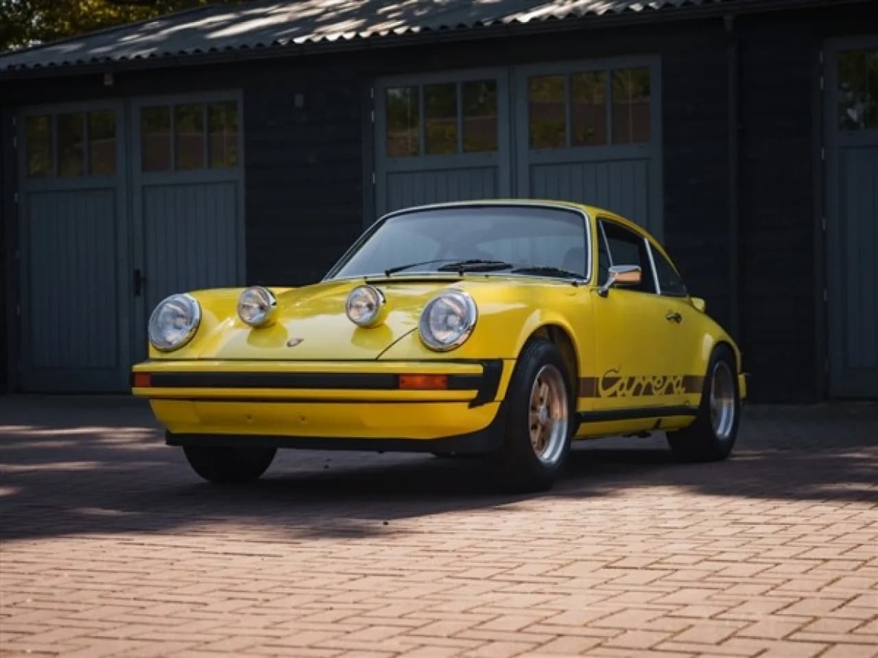 1977 Porsche 911 Coupe - Thumbnail 2