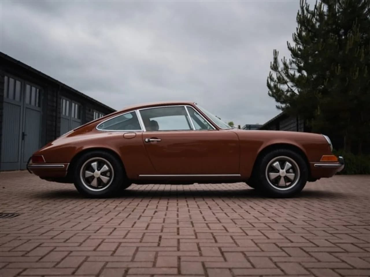 1972 Porsche 911 T - Thumbnail 8