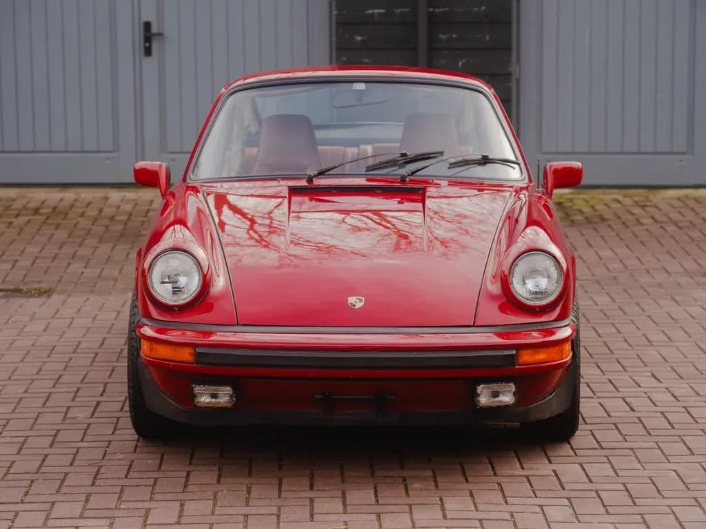 1975 Porsche 911 - Thumbnail 2