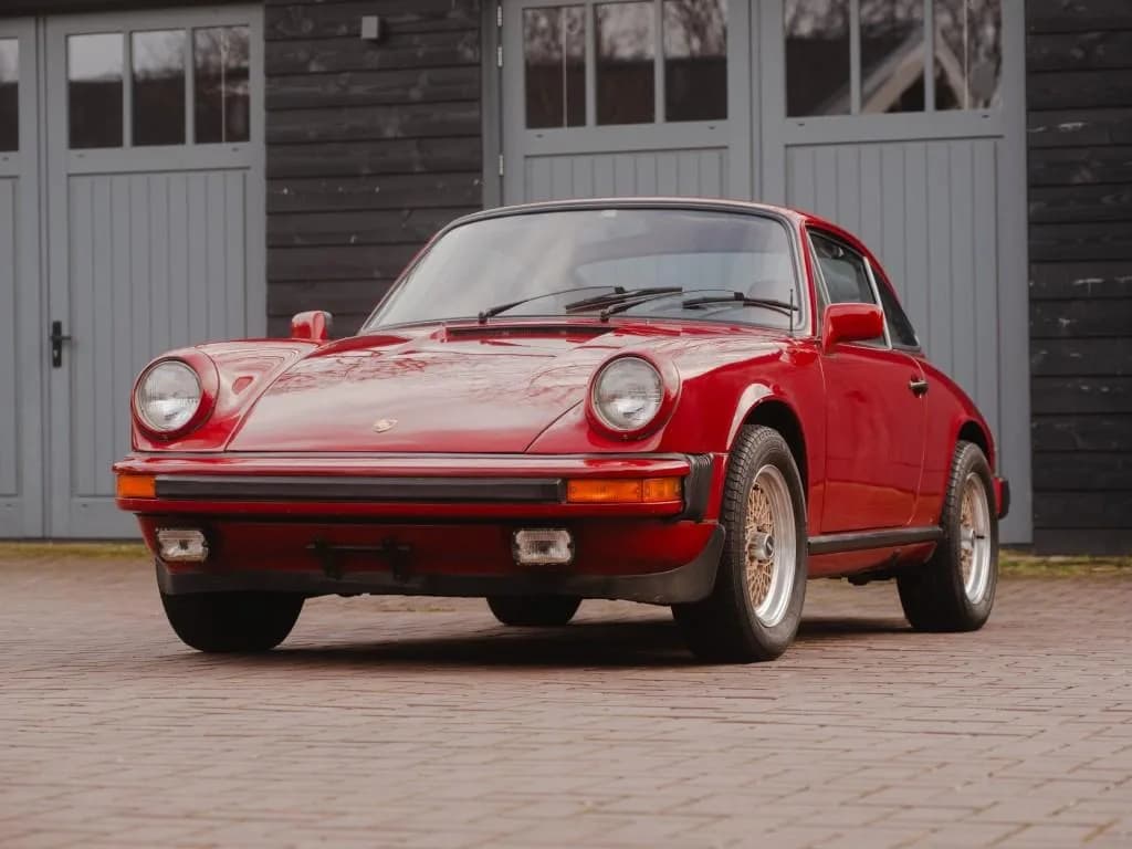 1975 Porsche 911 - Thumbnail 3