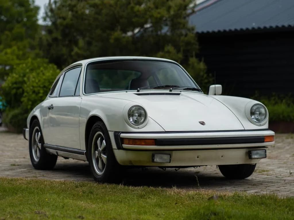 1976 Porsche 911 - Thumbnail 6