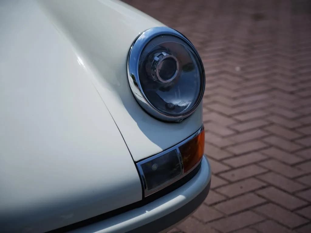 1976 Porsche 911 - Thumbnail 6