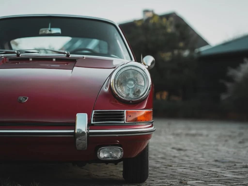 1965 Porsche 911 - Thumbnail 7