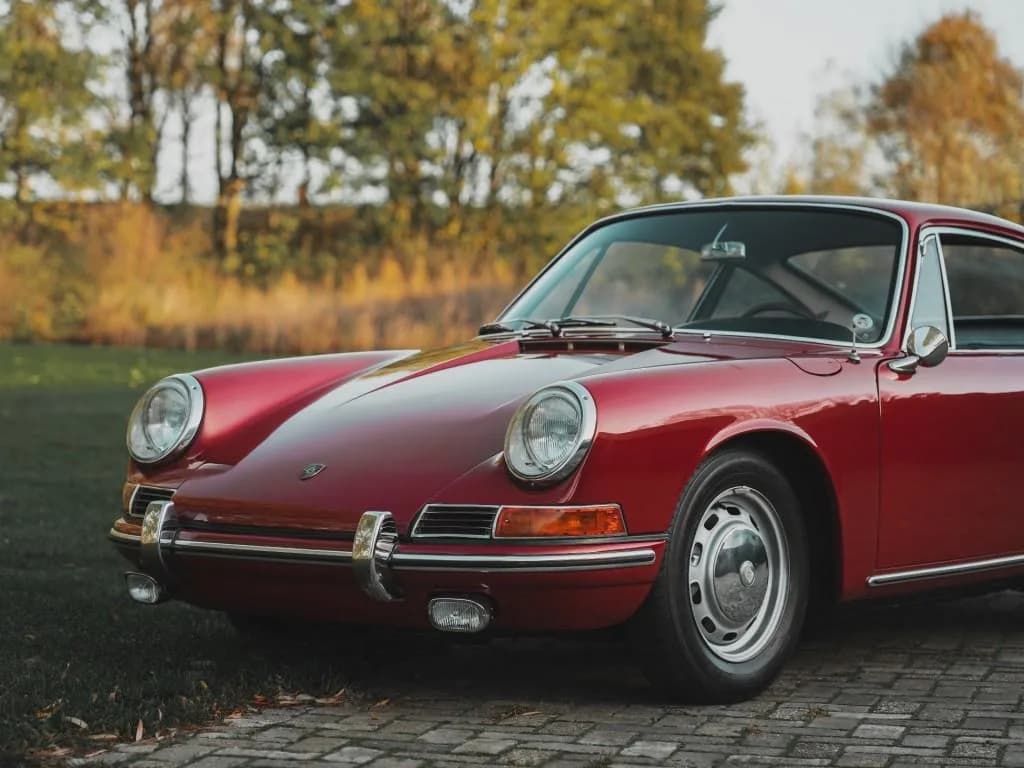 1965 Porsche 911 - Thumbnail 2