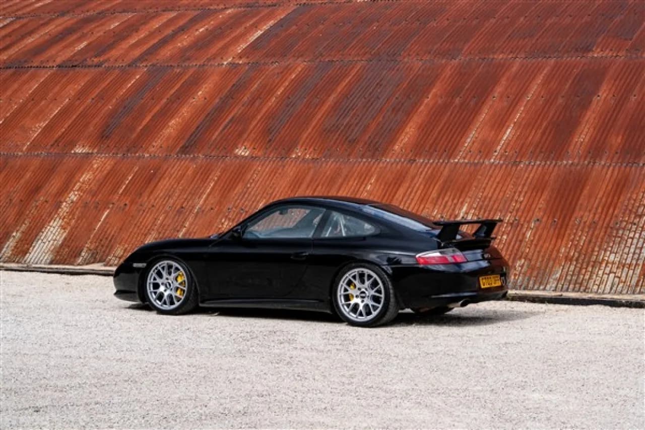2003 Porsche 911 GT3 - Thumbnail 8