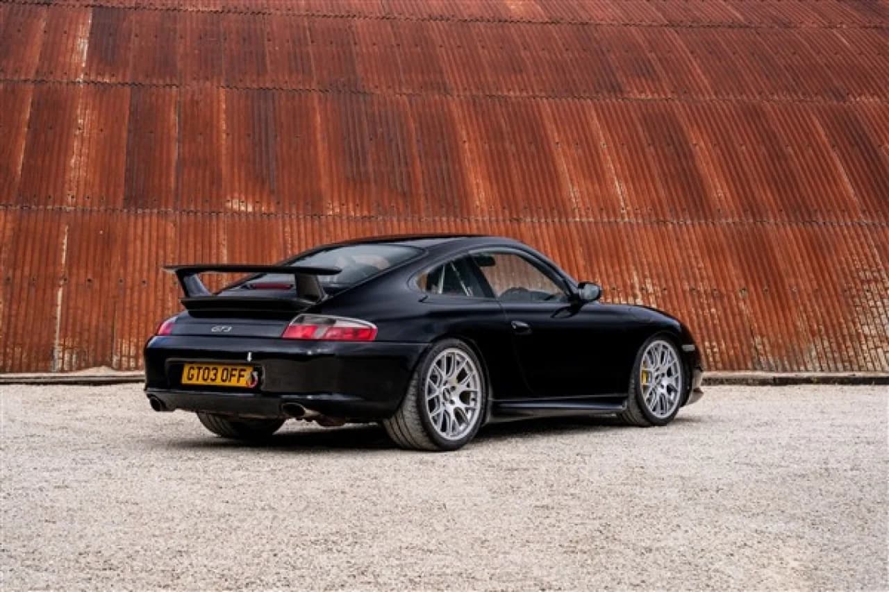 2003 Porsche 911 GT3 - Thumbnail 2