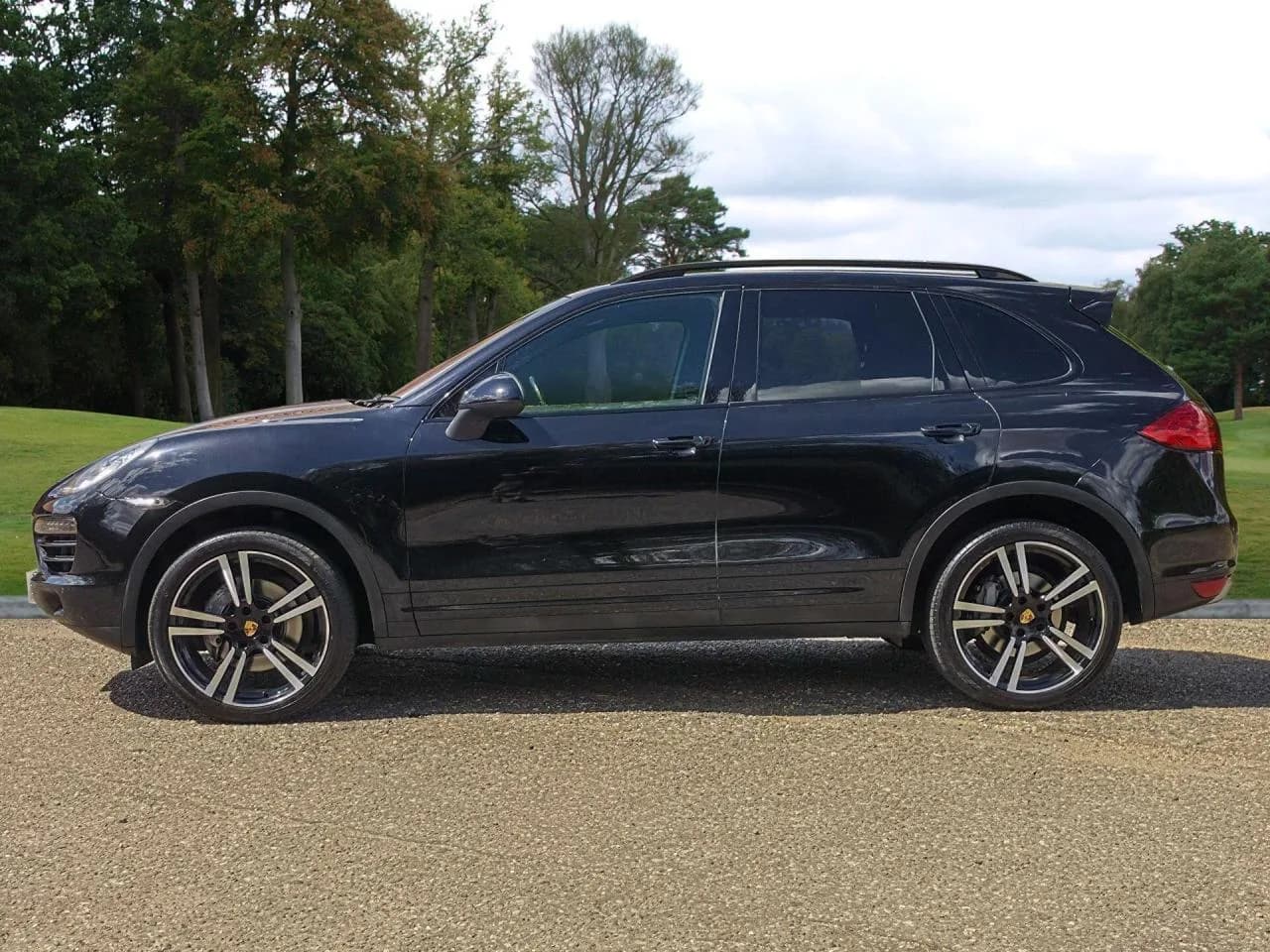 2013 Porsche 3.0 TD V6 Tiptronic 4WD Euro 5 (s/s) 5dr - Thumbnail 2