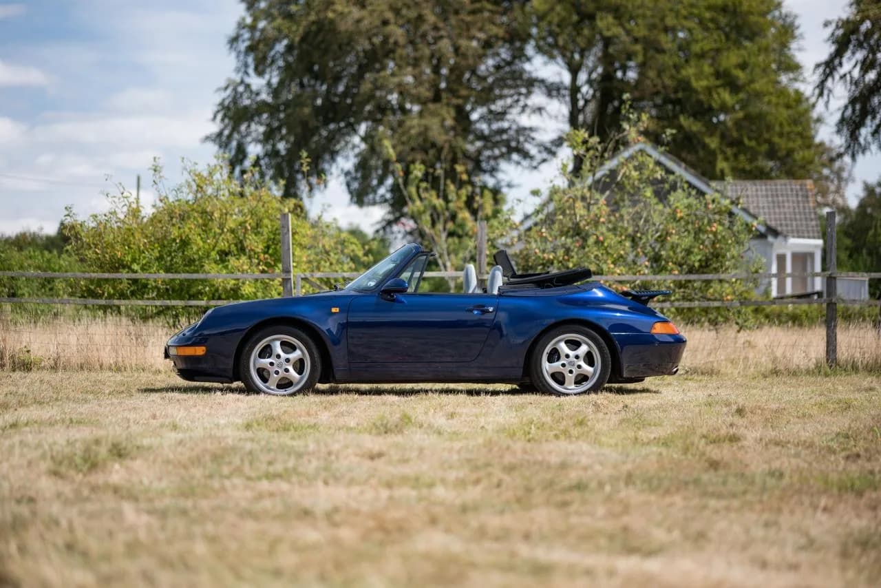 1995 Porsche 911/993 Carrera Cabriolet - Thumbnail 8