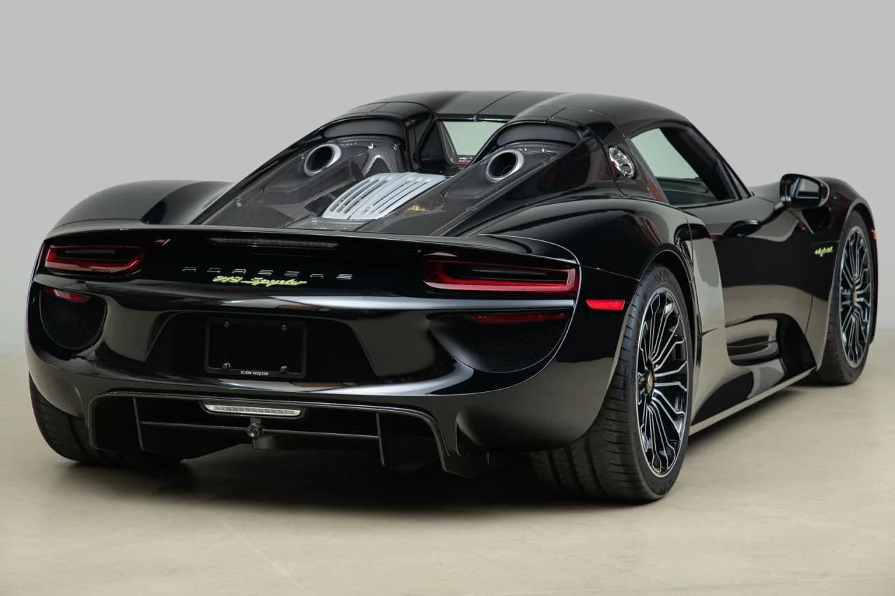2015 Porsche 918 Spyder - Thumbnail 8