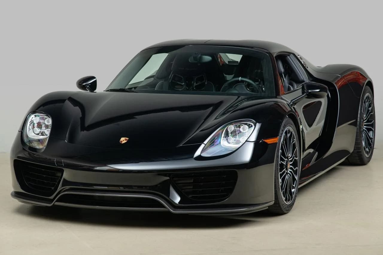 2015 Porsche 918 Spyder - Thumbnail 2