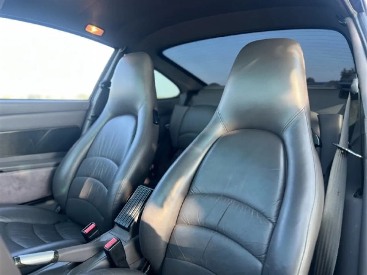1995 Porsche 911 Carrera Coupé - Thumbnail 6