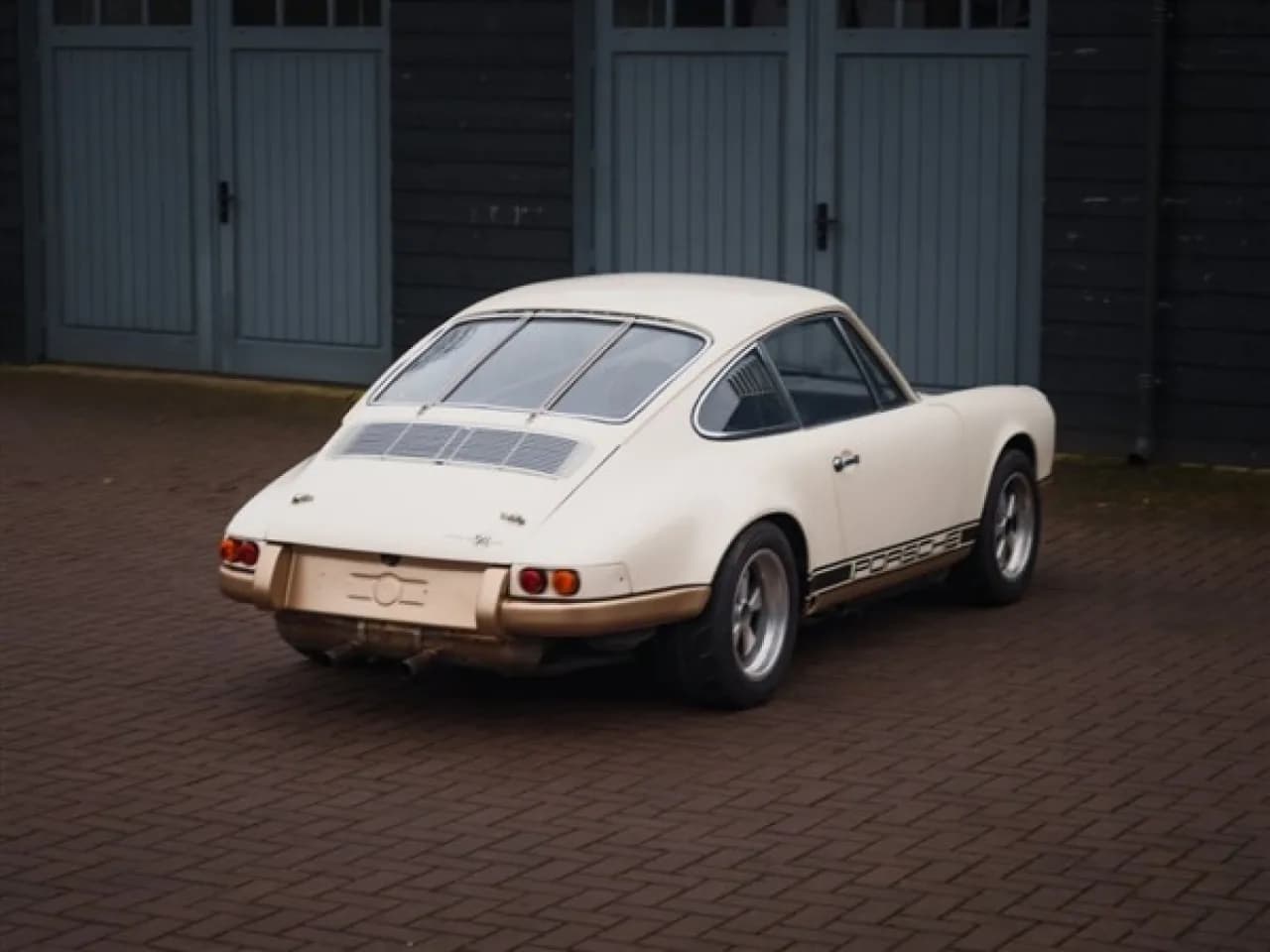 1984 Porsche 911 3.2 Carrera - Thumbnail 8