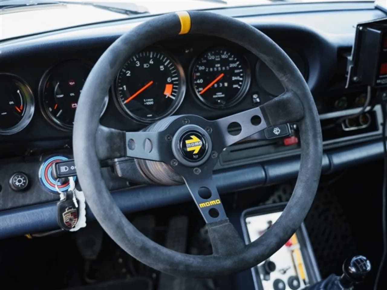 1985 Porsche 911 Carrera 3.2 Coupé - Thumbnail 6