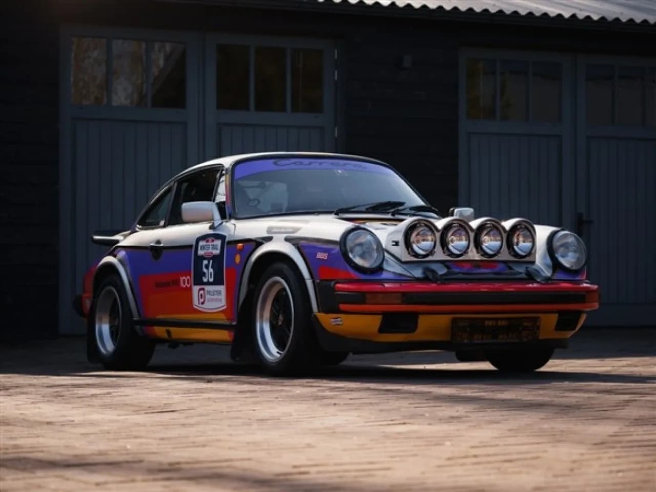 1985 Porsche 911 Carrera 3.2 Coupé - Thumbnail 3