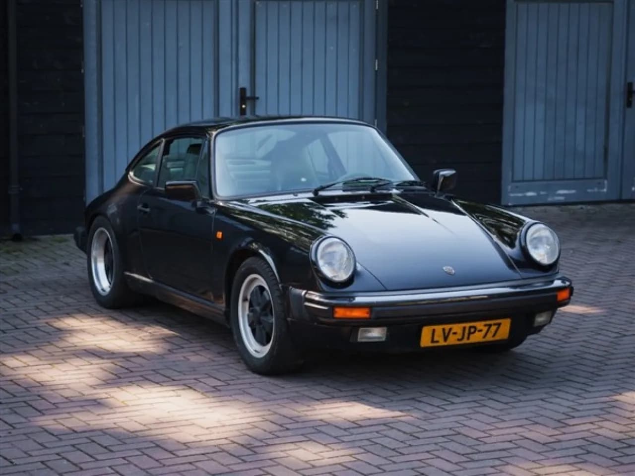 1989 Porsche 911 3.2 Carrera Coupé - Thumbnail 5