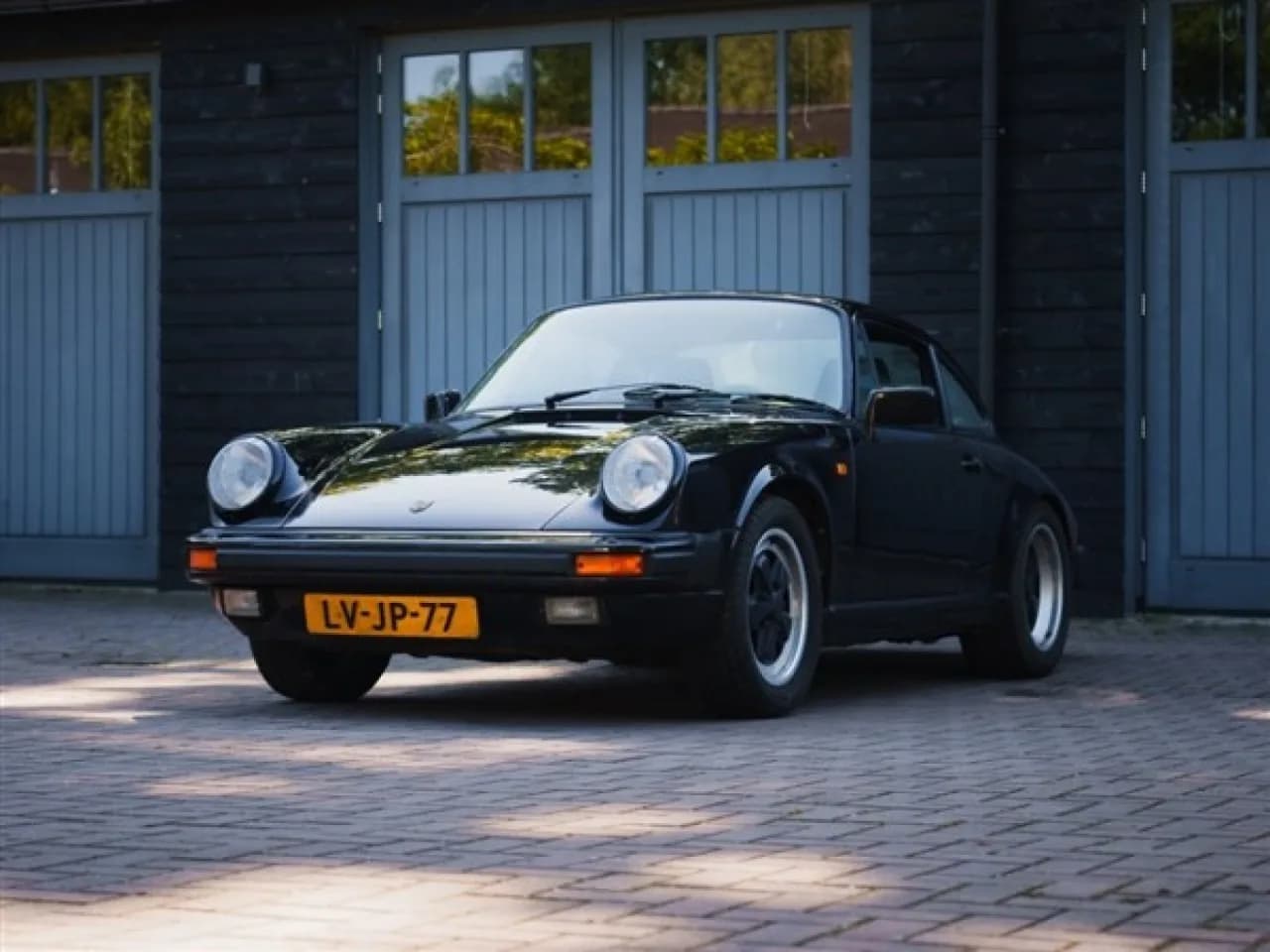 1989 Porsche 911 3.2 Carrera Coupé - Thumbnail 7