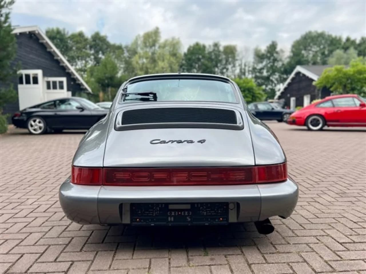 1990 Porsche 911 (964) Carrera 4 Coupé - Thumbnail 5