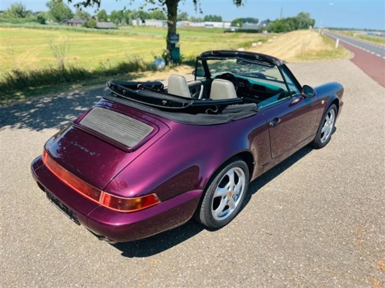 1992 Porsche 964 Carrera 4 Cabriolet - Thumbnail 7