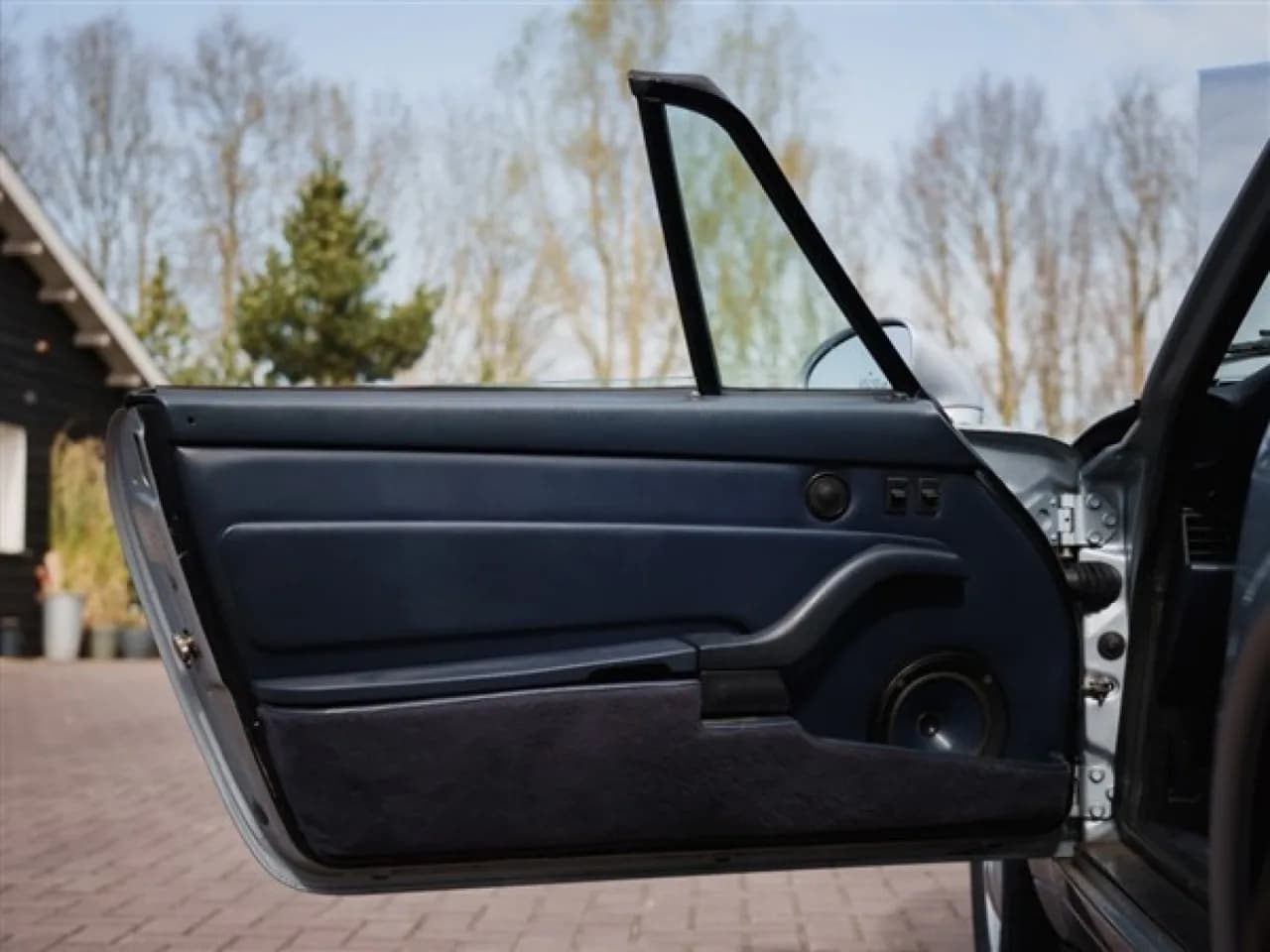 1996 Porsche 911 (993) Cabriolet - Thumbnail 5