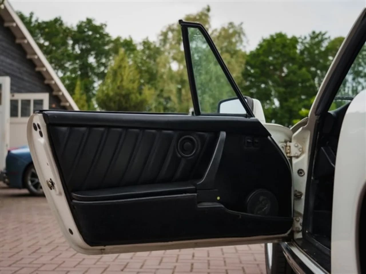 1983 Porsche 911 Targa - Thumbnail 8