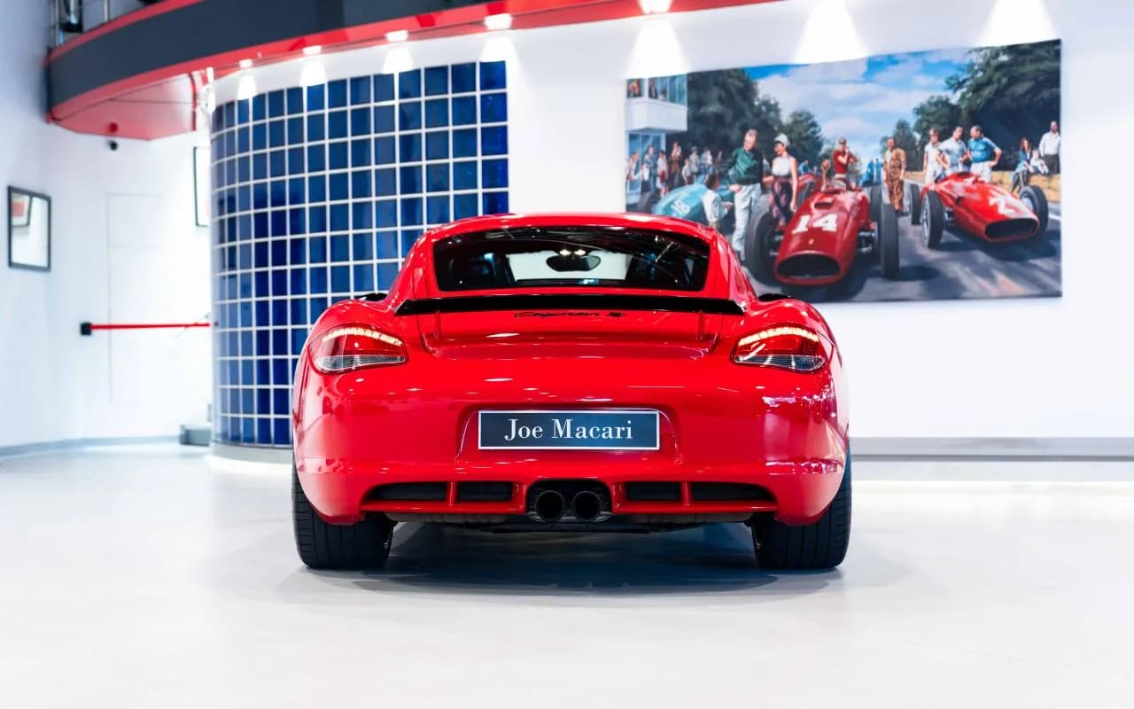 2011 Porsche Cayman R - Thumbnail 8