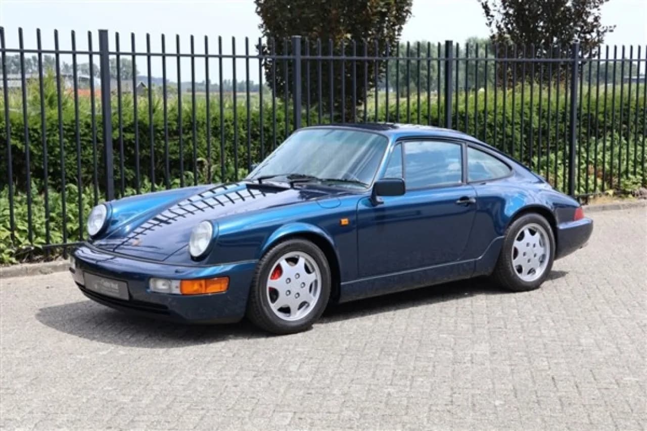 1990 Porsche 964 Carrera 4 Coupé - Thumbnail 2