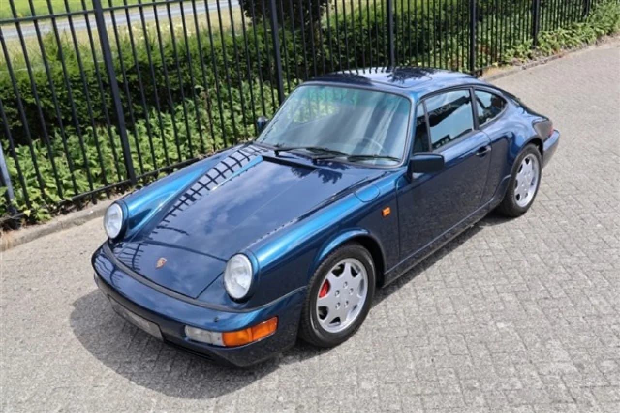 1990 Porsche 964 Carrera 4 Coupé - Thumbnail 3