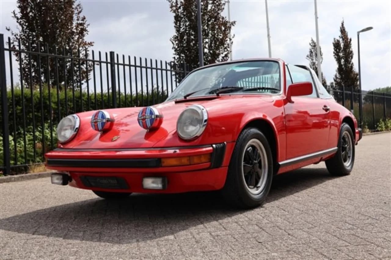 1977 Porsche 911S Targa - Thumbnail 4
