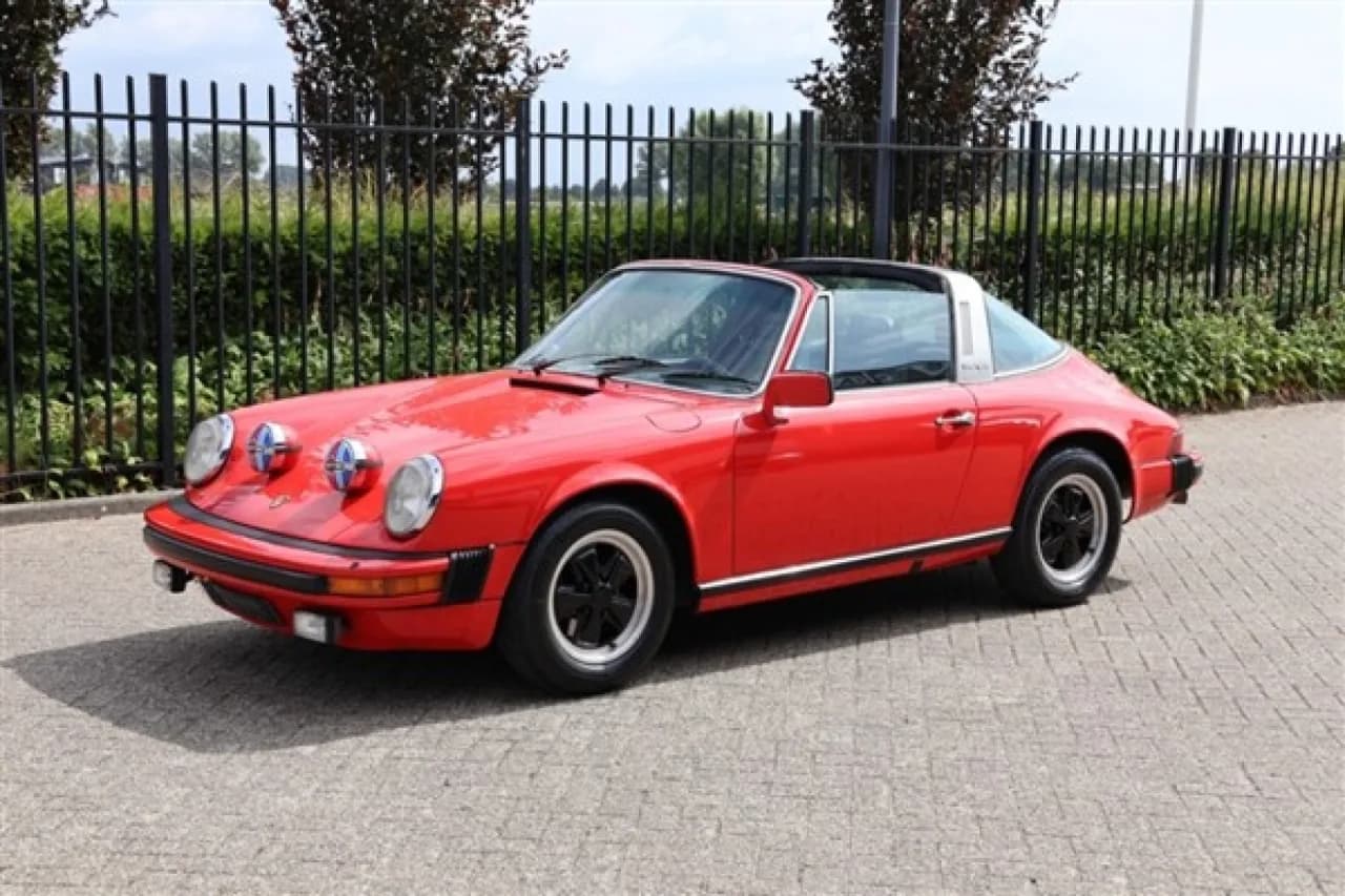 1977 Porsche 911S Targa - Thumbnail 2