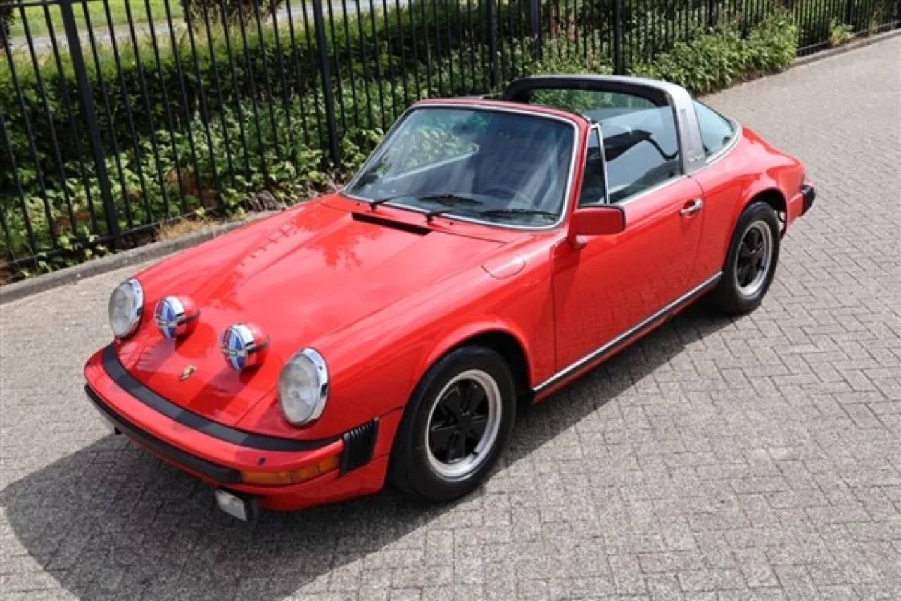 1977 Porsche 911S Targa - Thumbnail 3