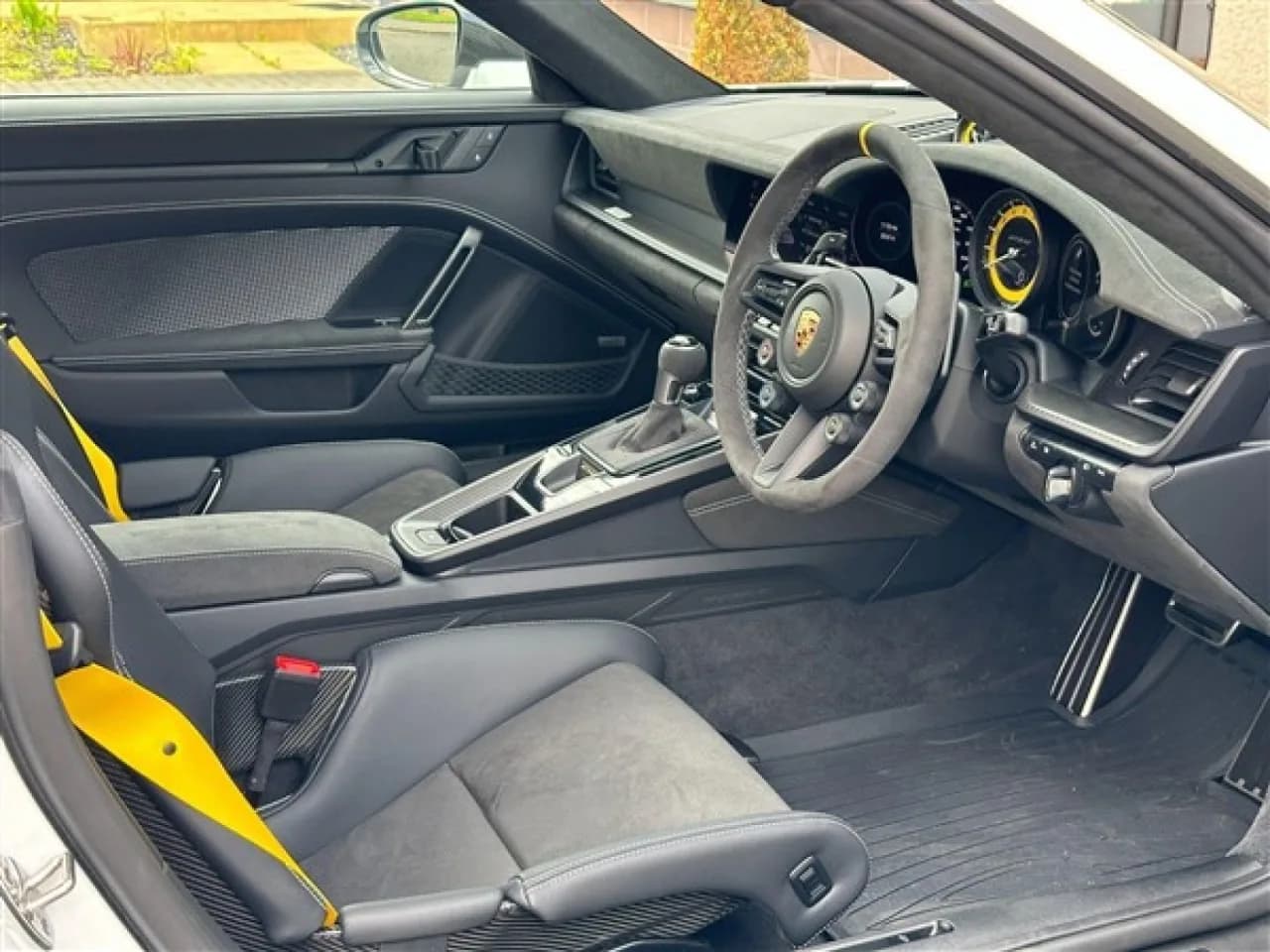 2024 Porsche 911 - Thumbnail 6