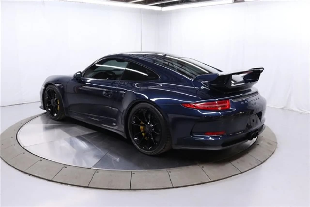 2015 Porsche 911 GT3 - Thumbnail 5