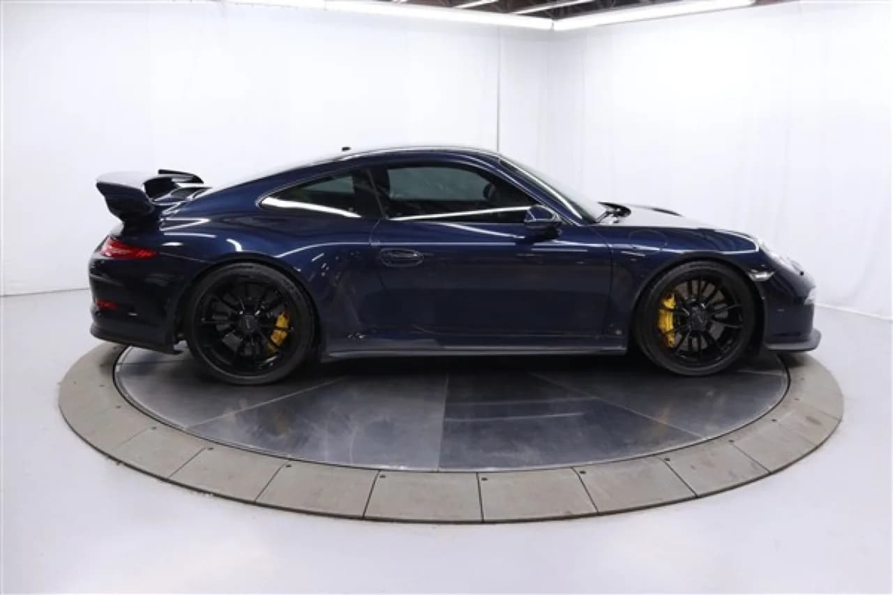 2015 Porsche 911 GT3 - Thumbnail 8