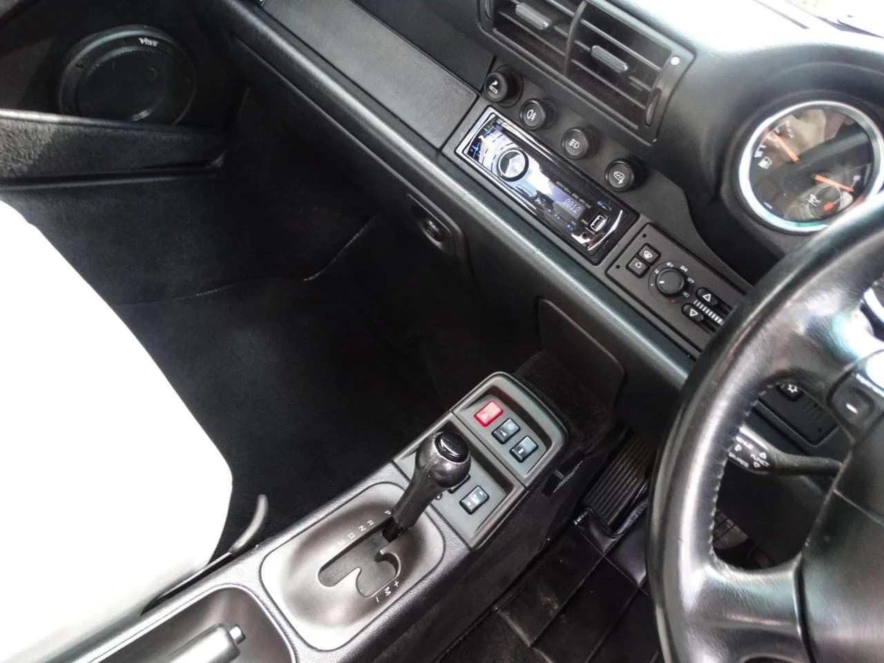 1995 Porsche 3.6 993 Carrera Cabriolet Tiptronic S 2dr - Thumbnail 6