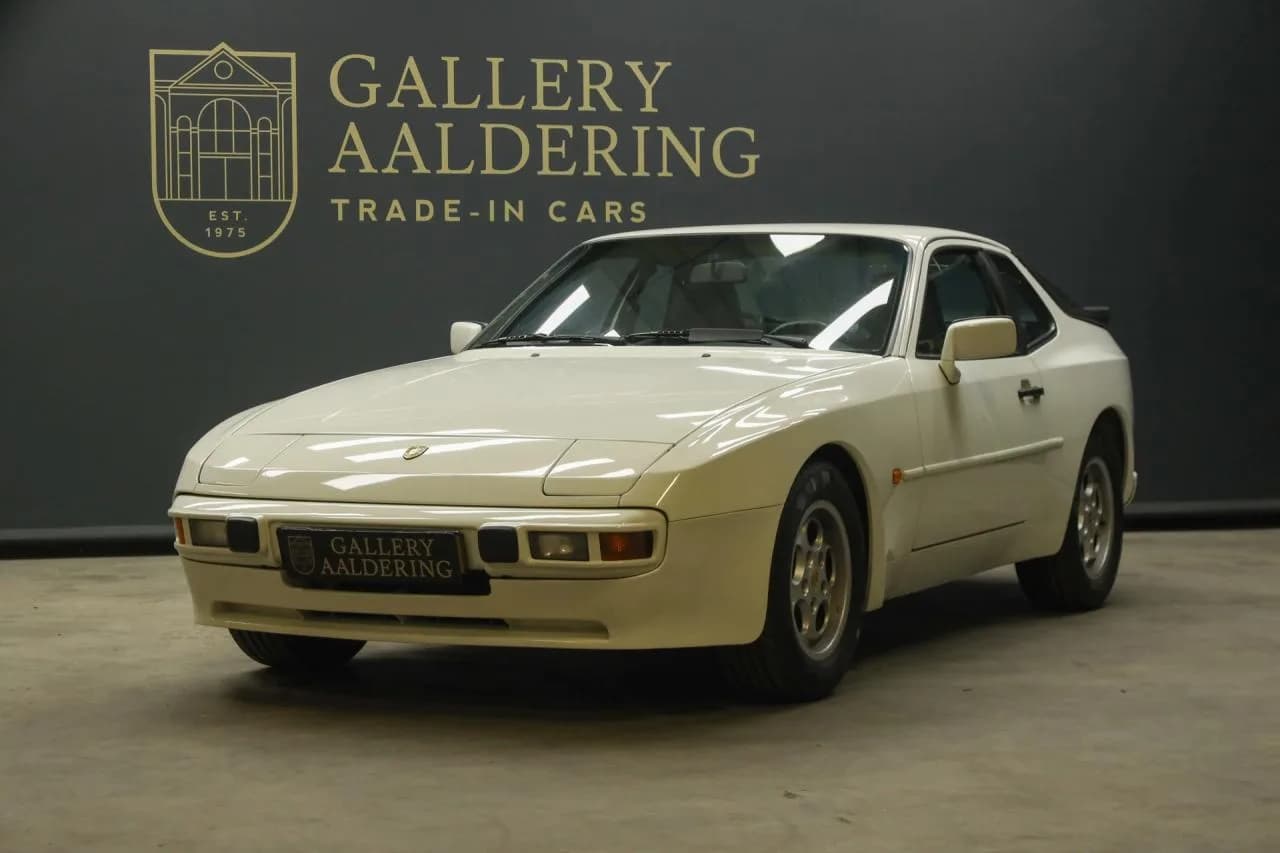 1986 Porsche 944 2.5 Coup&eacute; &ldquo;Alpinwei&szlig;&rdquo;
