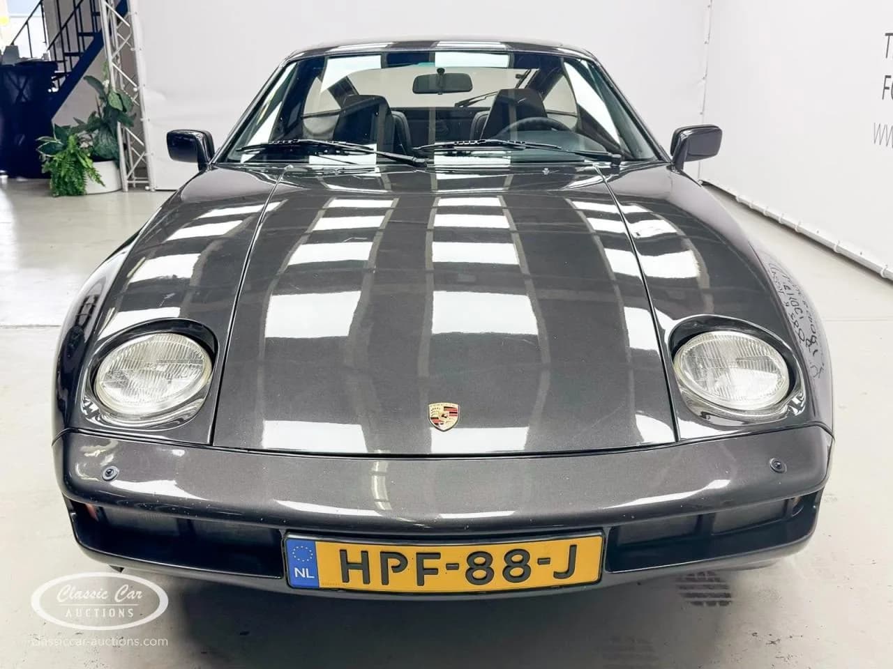 1980 Porsche 928 - Thumbnail 2