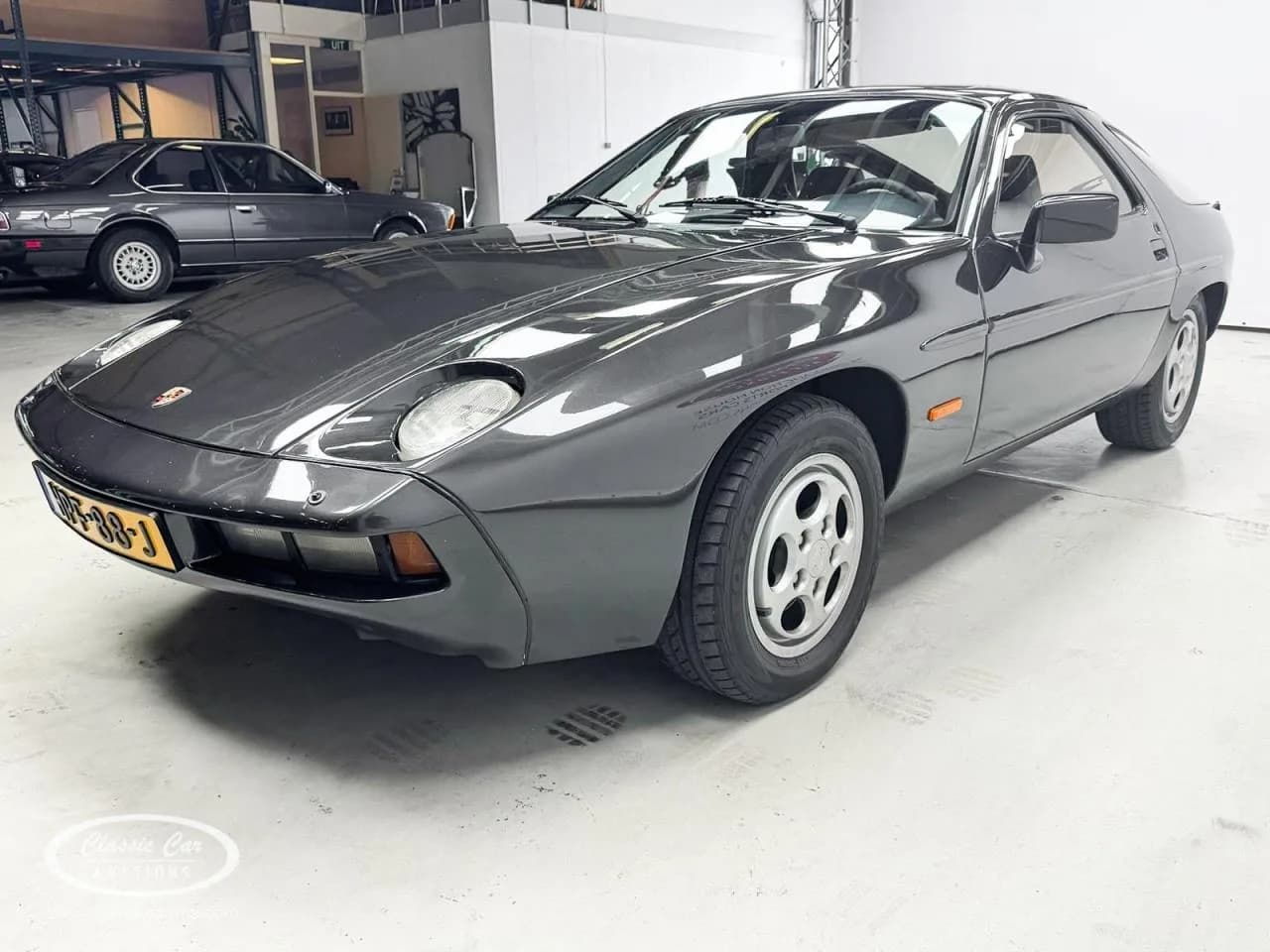 1980 Porsche 928 - Thumbnail 3
