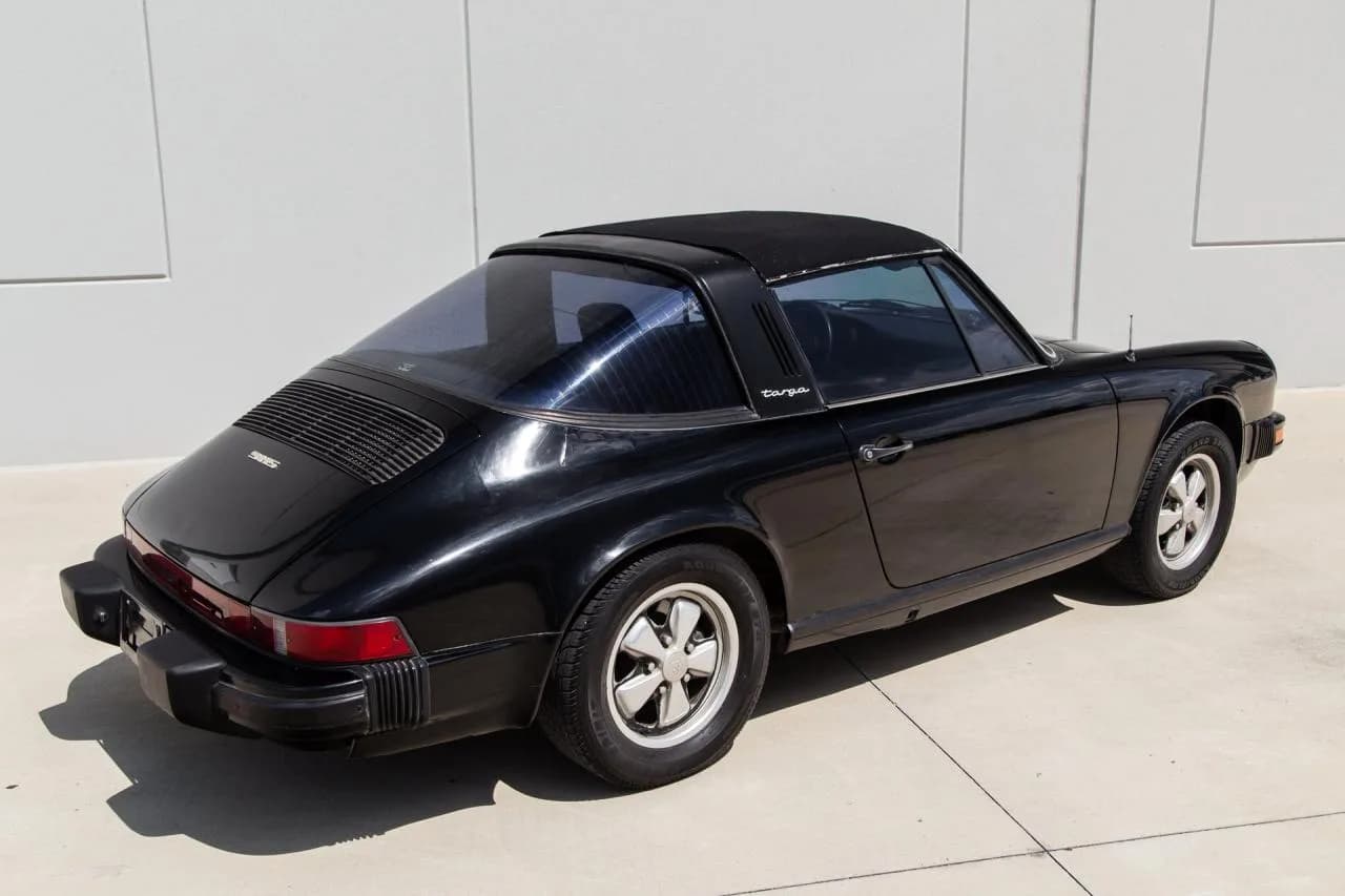 1977 Porsche 911 - Thumbnail 6