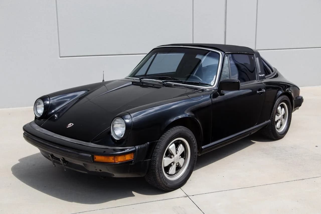1977 Porsche 911 - Thumbnail 2