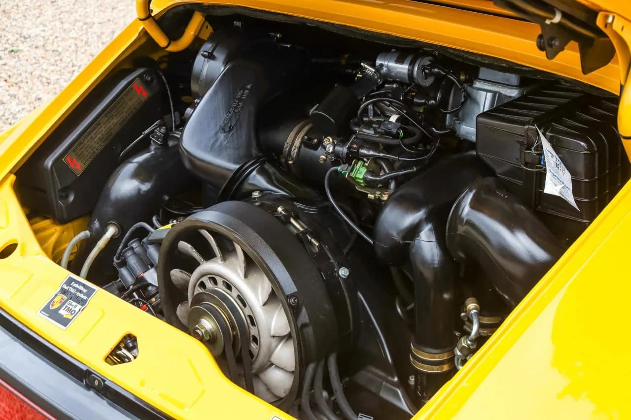 1993 Porsche 964 Speedster Small Body &ldquo;49.000 kms - Speedgelb&rdquo; - Thumbnail 4