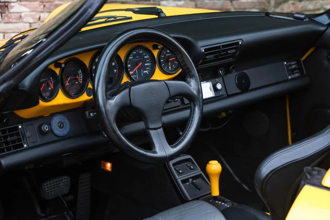 1993 Porsche 964 Speedster Small Body &ldquo;49.000 kms - Speedgelb&rdquo; - Thumbnail 3