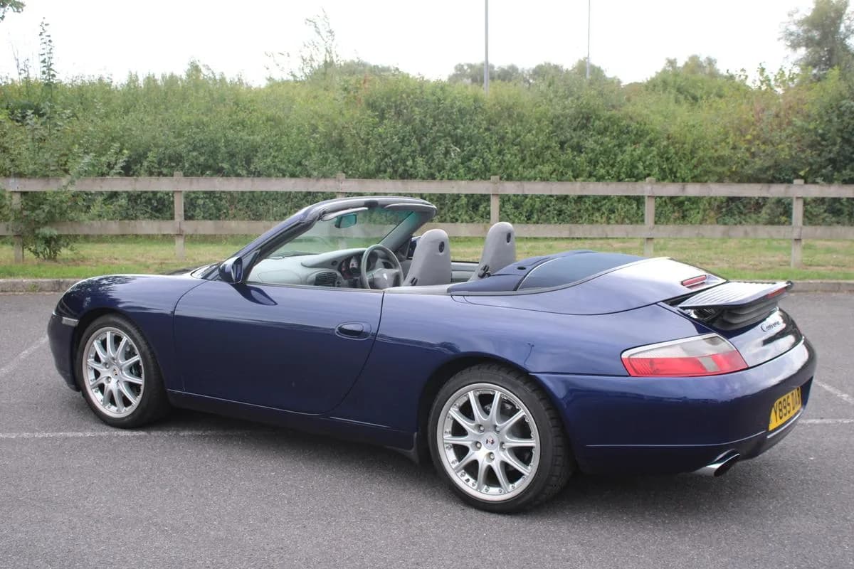 2001 Porsche 911 CARRERA 2 MANUAL - Thumbnail 5